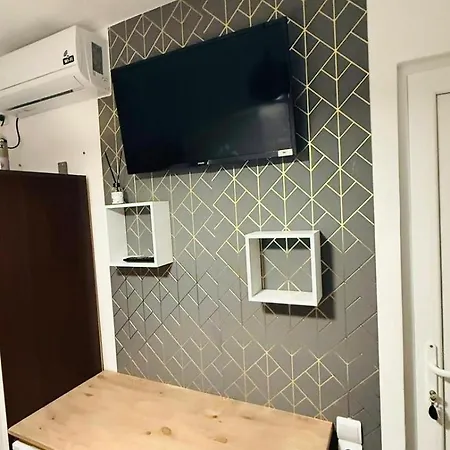 Edi House Гостевой дом