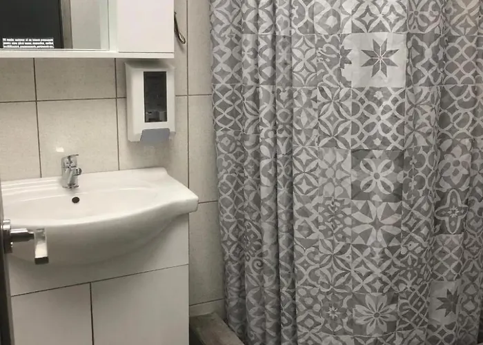 Edi House Гостевой дом Констанца